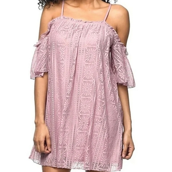 Love, Fire Blush Pink Cold Shoulder Lace Mini Dress - Size Large - Picture 1 of 7